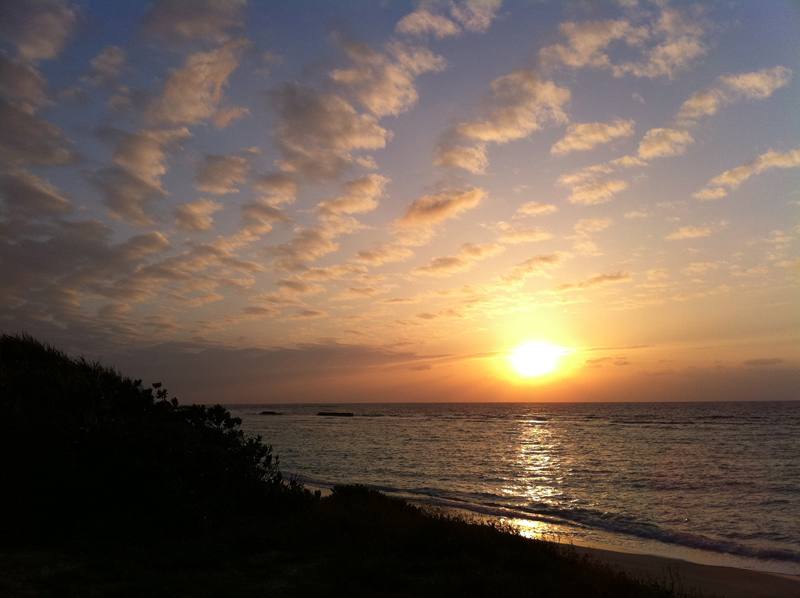 ニシ浜の夕焼け。日本最高クラスの景色。